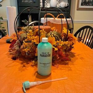 Isle of Paradise Medium Self-Tanning Moisturizing‎ Body Butter with Pump